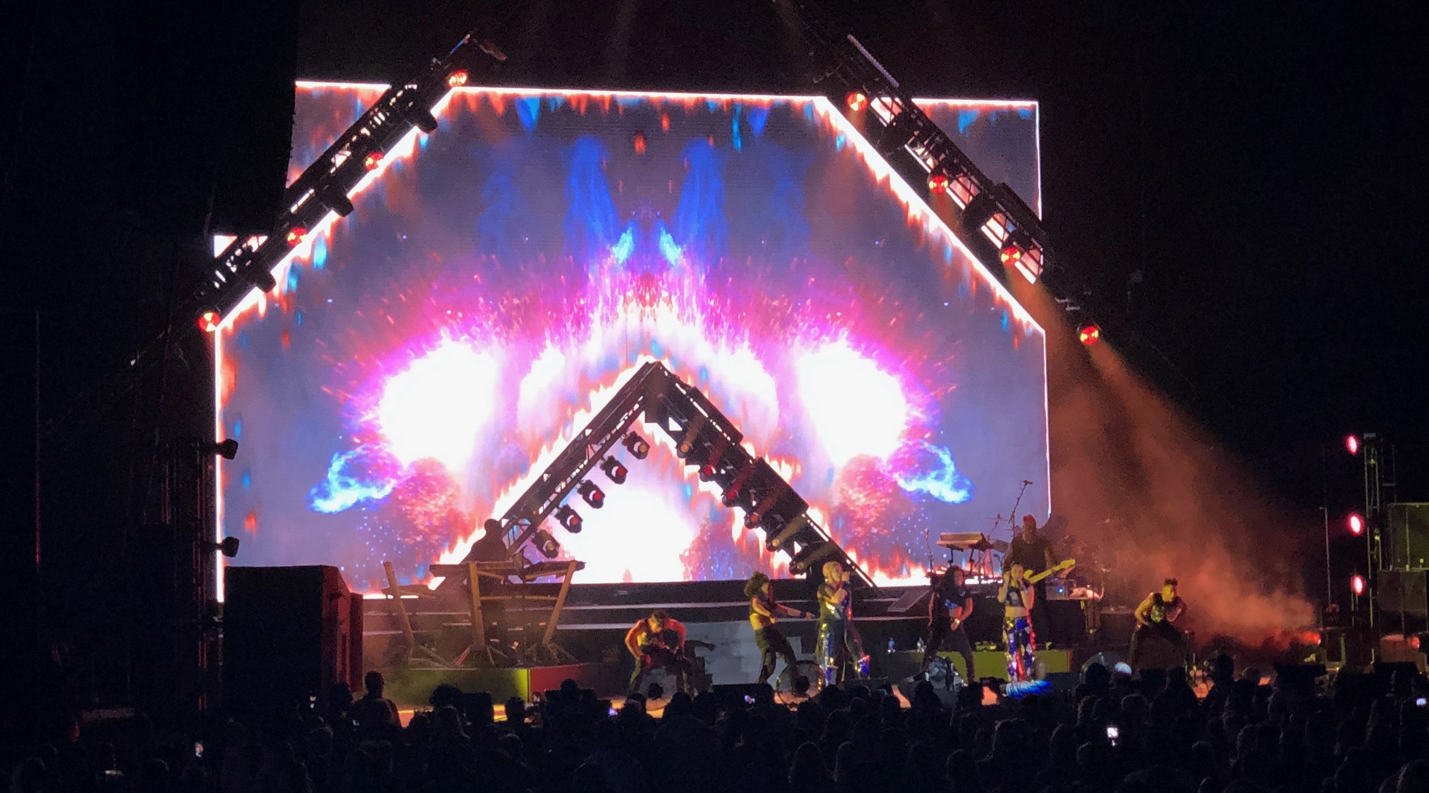 Tlc Hero 2880 X 1600