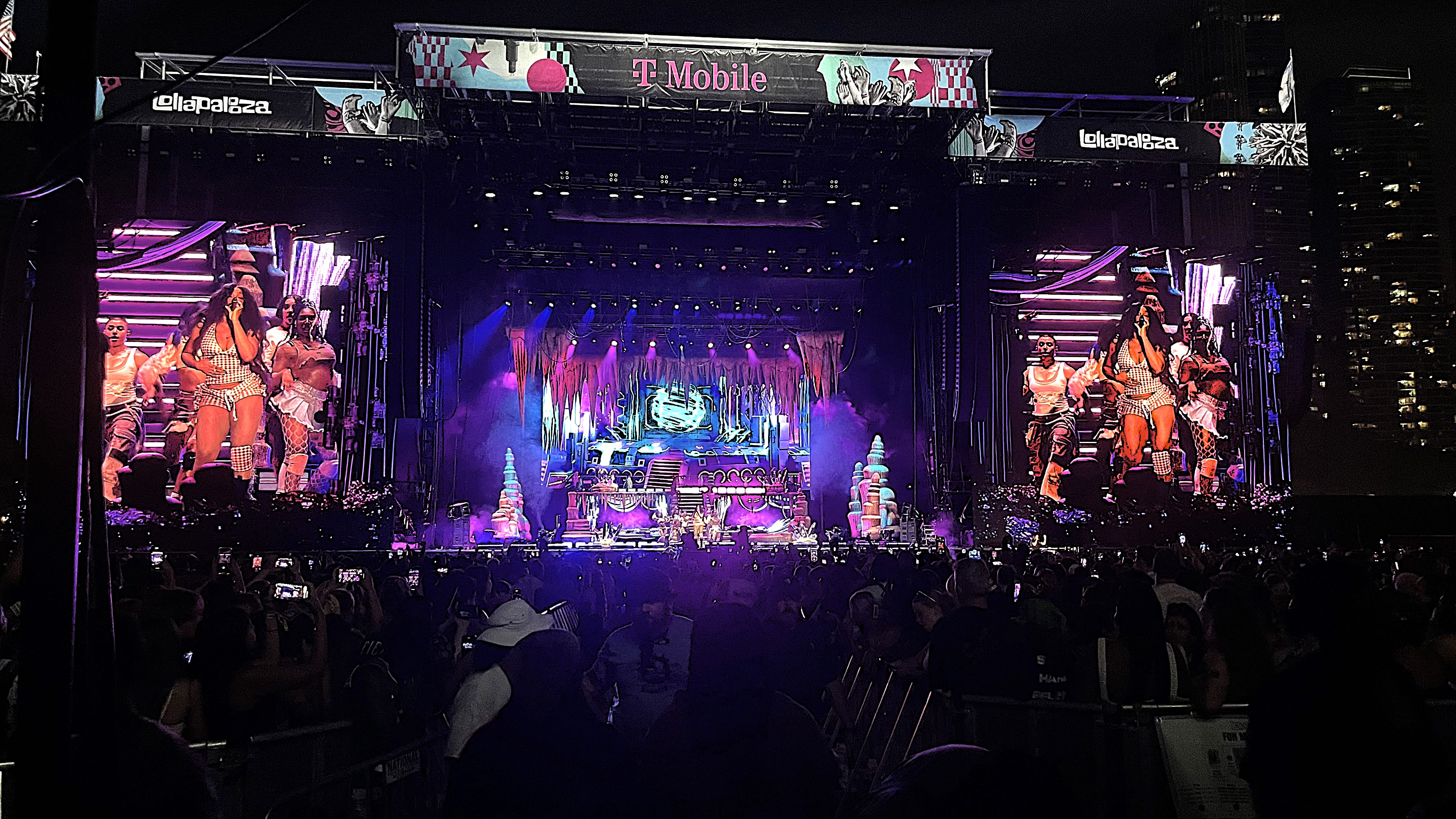 Sza Video Production At Lolla Roe Led